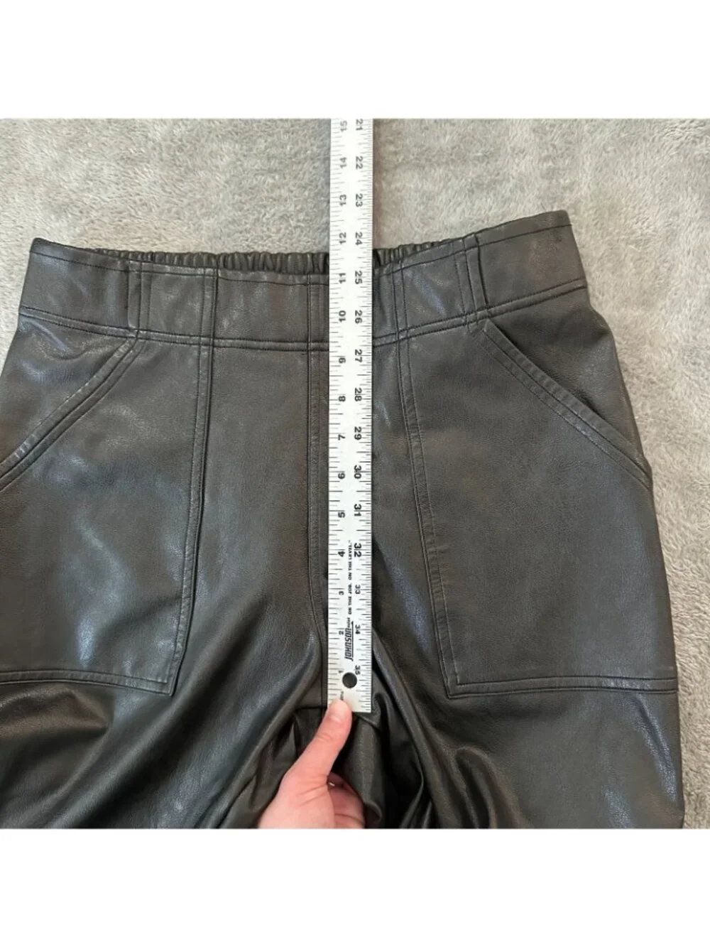 Spanx Black Faux Leather Joggers Pants Women's MEDIUM Vegan